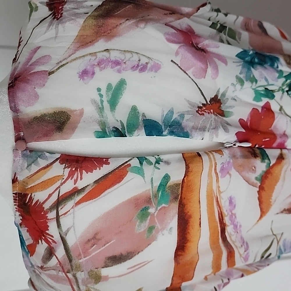 Calvin Klein, Gorgeous Floral Sleeveless Maxi Dress, Size 8 - Picture 6 of 6